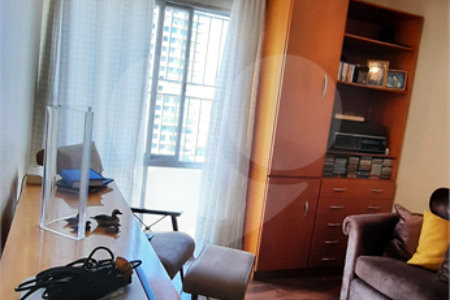 Apartamento à venda com 3 quartos, sendo 1 suíte,  em Sumarezinho, São Paulo, SP