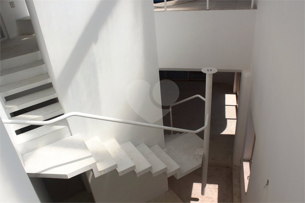 Triplex à venda com 5 quartos, sendo 3 suítes, em Santa Cecília, São Paulo, SP