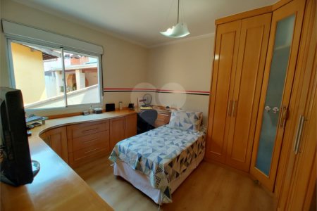 Sobrado à venda com 3 quartos, sendo 1 suíte, em Jardim Pinheiros, São Paulo, SP