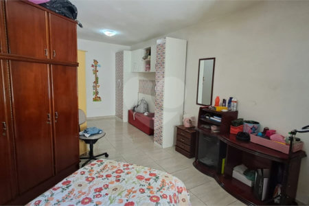 Sobrado à venda com 3 quartos, sendo 1 suíte, em Jardim Arize, São Paulo, SP