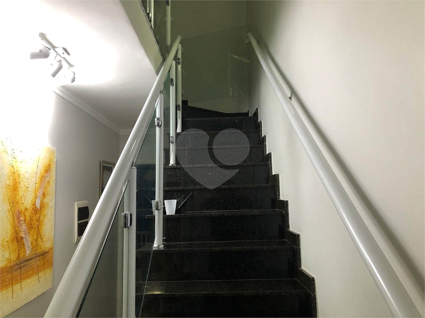 Casa à venda com 3 quartos, sendo 1 suíte, no condomínio Dolce Villa Anália Franco, São Paulo - SP