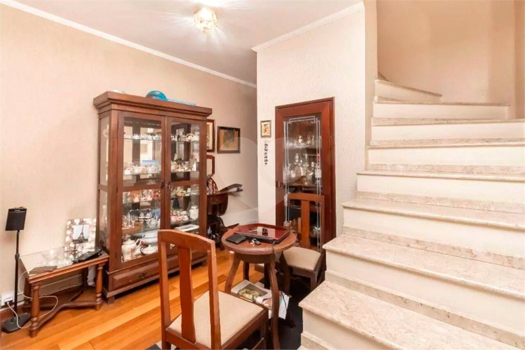 Sobrado à venda com 3 quartos, sendo 1 suíte,  em Tremembé, São Paulo, SP