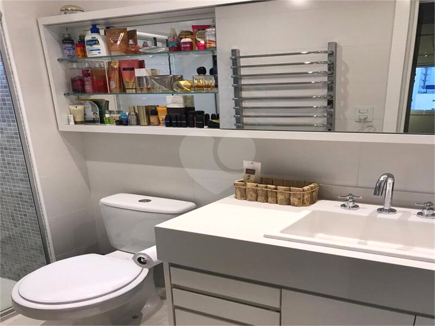 Apartamento para alugar com 1 suíte em Indianópolis, São Paulo, SP