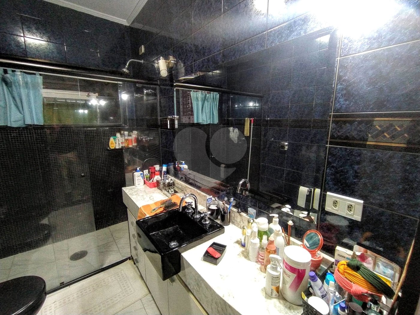 Sobrado à venda com 4 quartos, sendo 2 suítes, em Vila Paulicéia, São Paulo, SP
