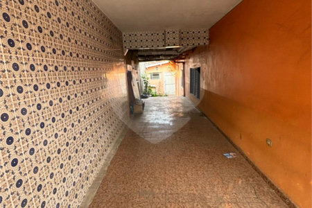 Casa à venda com 2 quartos no Centro, Salto, SP