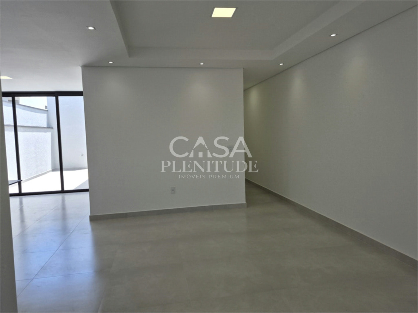 Casa em condomínio à venda com 3 quartos, sendo 1 suíte, em Jardim Villagio Milano, Sorocaba, SP