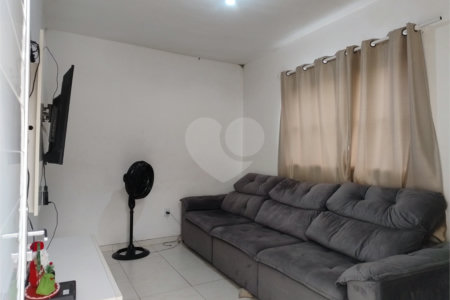 Casa à venda com 3 quartos, sendo 1 suíte,  em Vila Rei, Mogi das Cruzes, SP