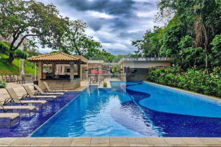 Casa à venda com 4 quartos, sendo 1 suíte, no condomínio Freguesia, Rio de Janeiro - RJ
