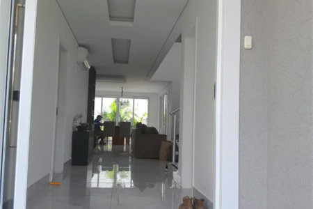 Casa à venda com 3 suítes em Moinho Velho, Cotia, SP