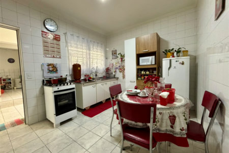 Casa à venda com 3 quartos em Vila Galvão, Guarulhos, SP