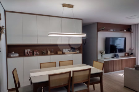 Apartamento à venda com 3 quartos, sendo 1 suíte,  em Campo Grande, São Paulo, SP