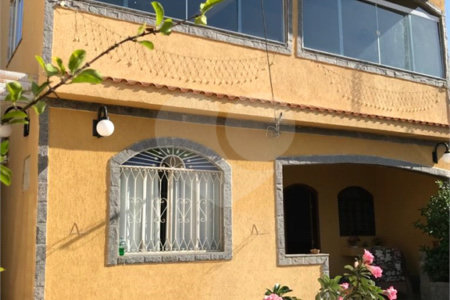 Casa à venda com 2 quartos, sendo 1 suíte, em Campo Grande, Rio de Janeiro, RJ