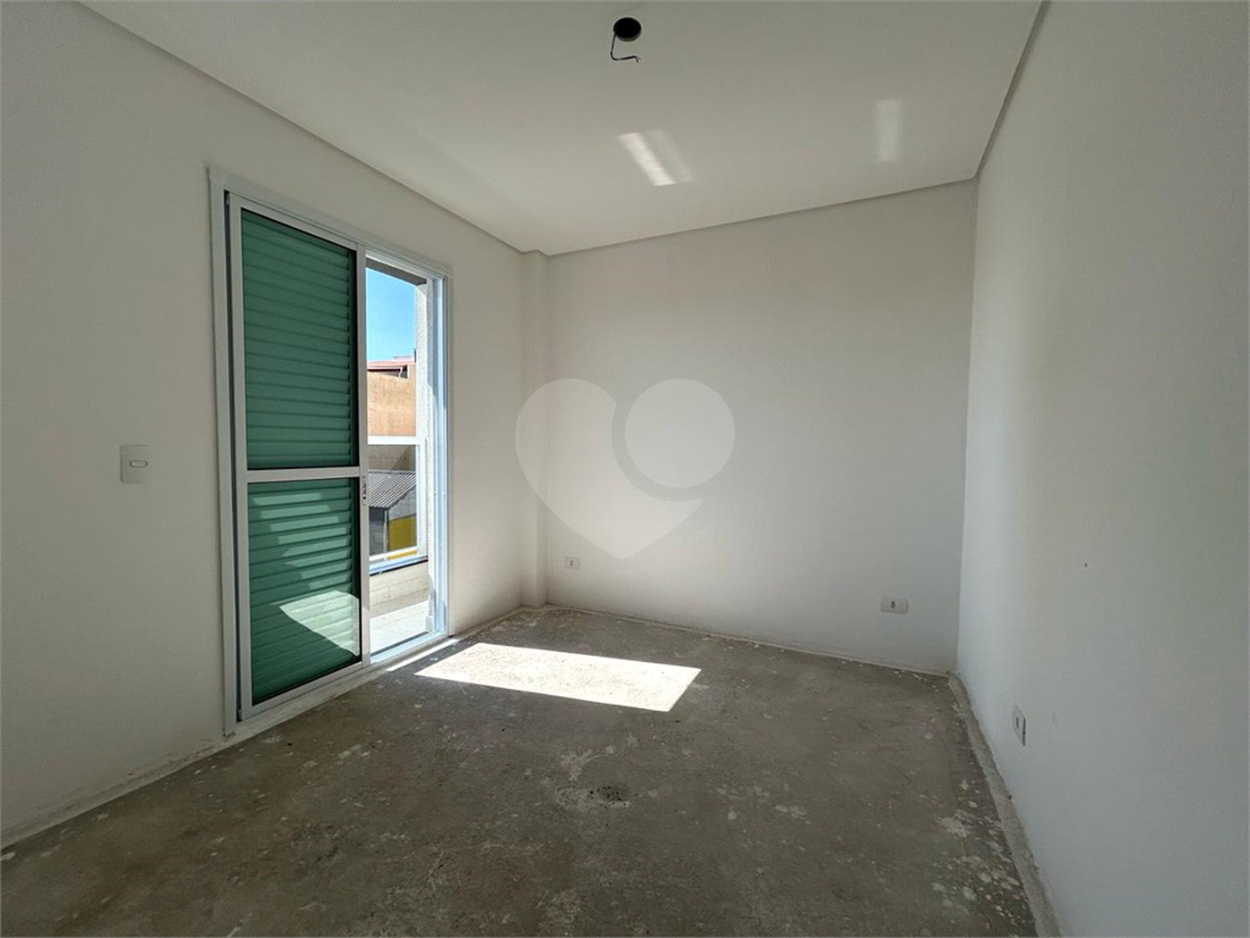 Apartamento à venda com 2 quartos, sendo 1 suíte, em Vila Guarani, Santo André, SP