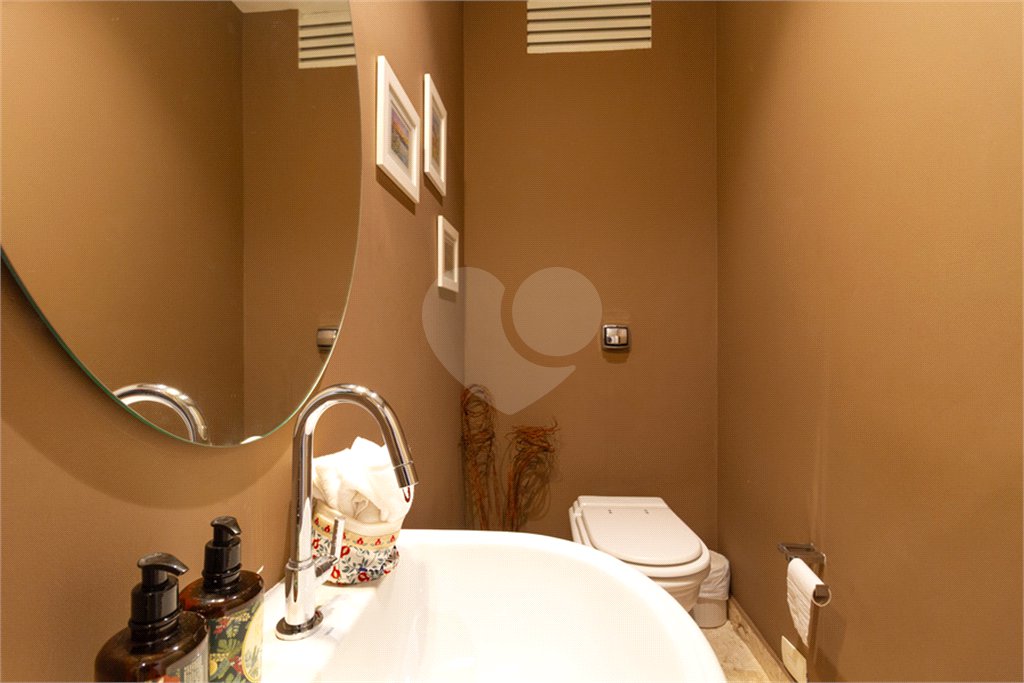 Apartamento à venda com 3 quartos, sendo 1 suíte, em Santa Cecília, São Paulo, SP
