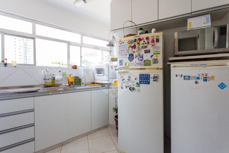 Apartamento à venda com 3 quartos, sendo 1 suíte, em Vila Mariana, São Paulo, SP