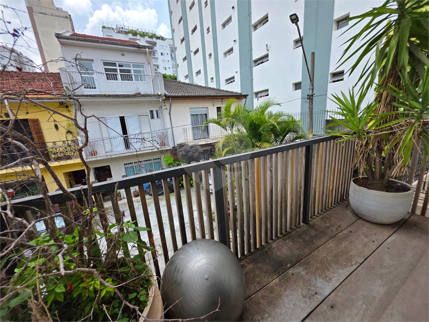 Casa de Vila à venda com 4 quartos, sendo 1 suíte, em Vila Mariana, São Paulo, SP