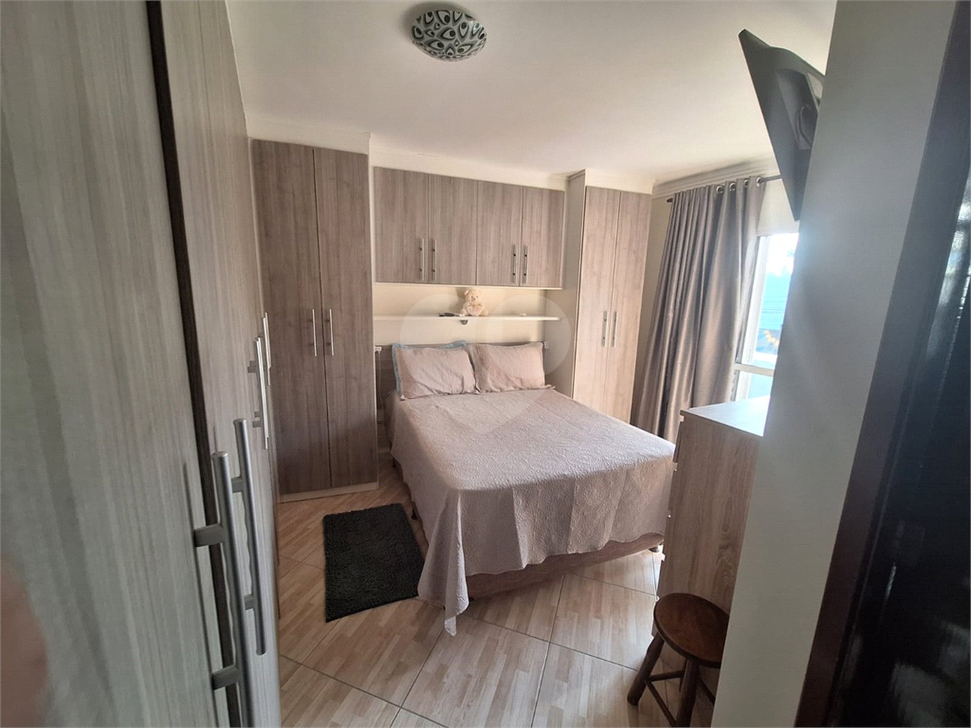 Sobrado à venda com 4 quartos, sendo 1 suíte,  em Vila São Geraldo, São Paulo, SP