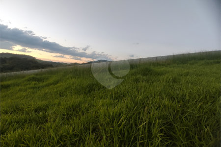 Terreno à venda no condomínio Paraíso da Montanha, Piracaia - SP