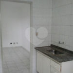 Apartamento à venda com 2 quartos em Vila Perracini, Poá, SP