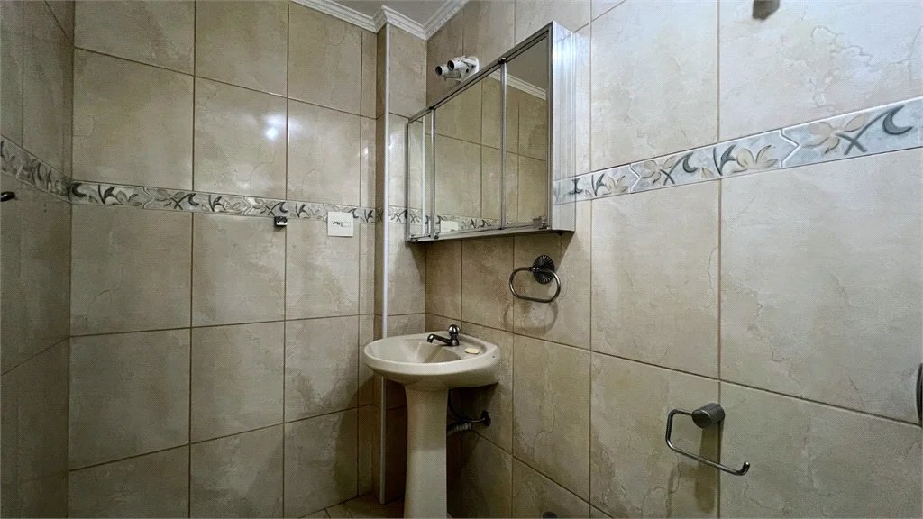 Apartamento à venda com 3 quartos, sendo 1 suíte,  em Pinheiros, São Paulo, SP