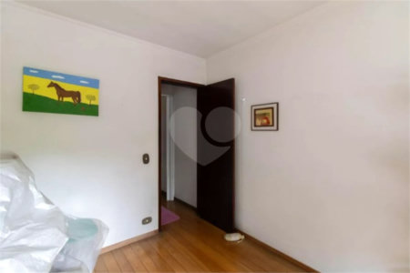 Casa à venda com 3 quartos, sendo 2 suítes,  em Jardim Santa Mena, Guarulhos, SP