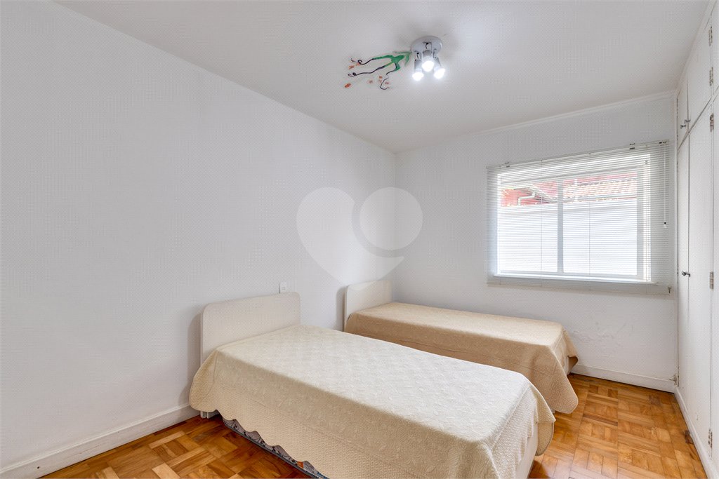Casa Térrea à venda com 4 quartos, sendo 3 suítes, em Brooklin, São Paulo, SP