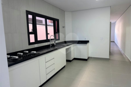 Casa à venda com 3 suítes no condomínio Residencial The Square Village, Cotia - SP