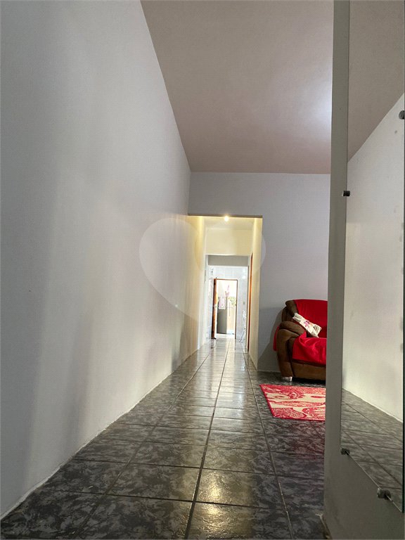 Casa à venda com 2 quartos, sendo 1 suíte, no Centro, Araçoiaba da Serra, SP