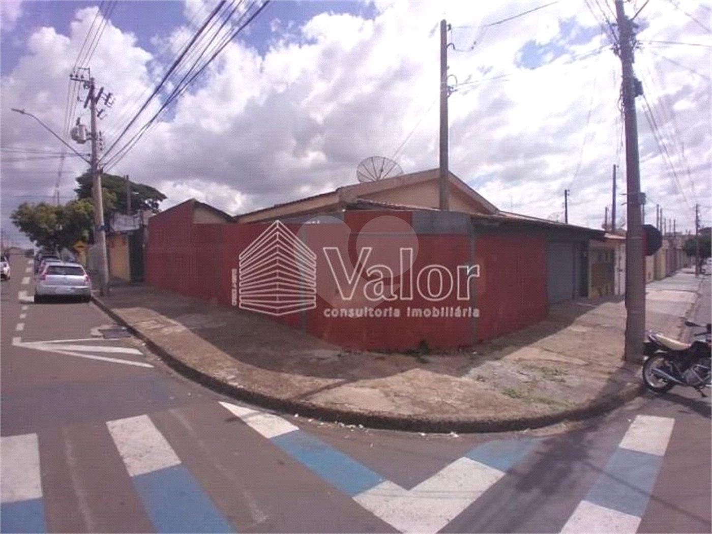 Casa Terreá á Venda.