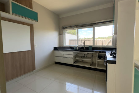 Casa à venda ou para alugar com 3 suítes no condomínio Acmti - Colinas do Mosteiro, Terras de Itaici e Recanto dos Pássaros, Indaiatuba - SP