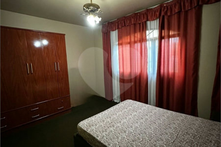 Sobrado à venda com 6 quartos, sendo 1 suíte, no Centro, Ponta Porã, MS