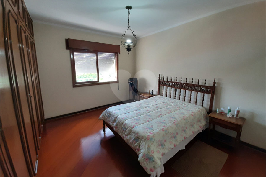 Casa Térrea à venda com 4 quartos, sendo 1 suíte,  em Jardim França, São Paulo, SP