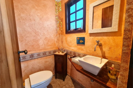 Casa Térrea à venda com 4 quartos, sendo 2 suítes, em Interlagos, São Paulo, SP
