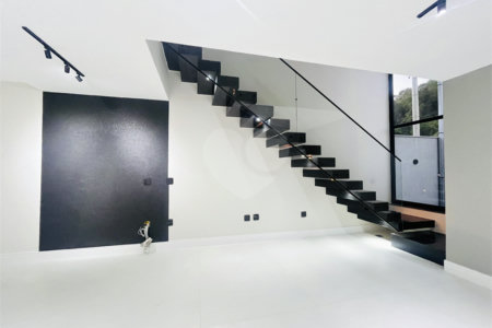Casa à venda com 3 quartos, sendo 1 suíte, no condomínio Vale dos Sonhos 2, Rio de Janeiro - RJ