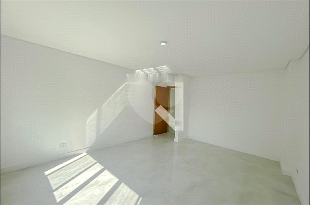 Apartamento com 260m² à venda na Av. Paes de Barros - Recém reformado 100% - Impecável.