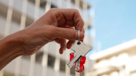 Eleição não congela o mercado imobiliário, e decisões devem seguir os dados