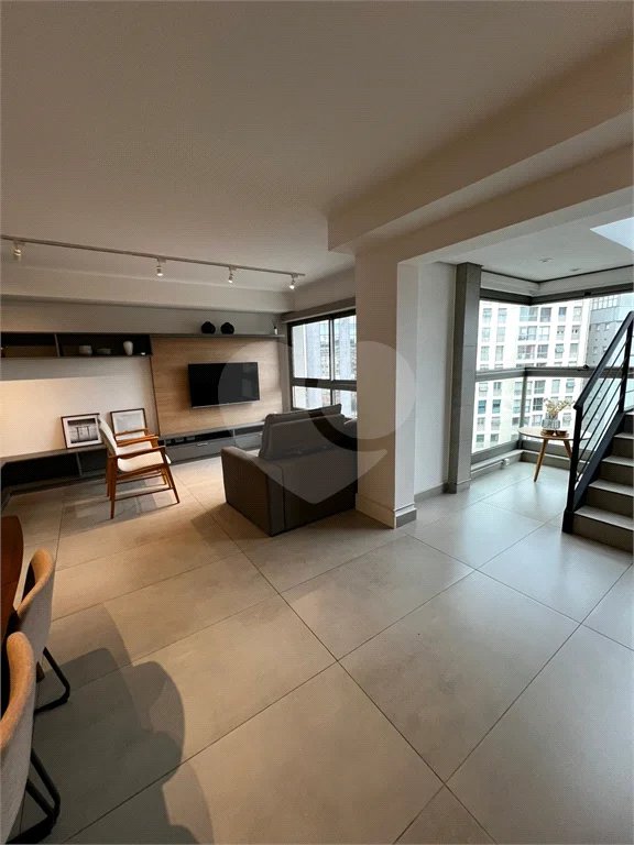 Linda Cobertura Duplex para venda no Jardim Paulista com 87,45 m² decorada!