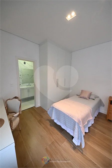 Indaiatuba - SP - Condomínio Helvetia Park - 490 m² Terreno - Sobrado com 307 m² de Área Construída - Escritório com móveis planejados - Sala de estar e jantar ampla e integradas - Cozinha planejada completa, com eletrodomésticos (cooktop, forno, coifa, geladeira, microondas) - Lavanderia