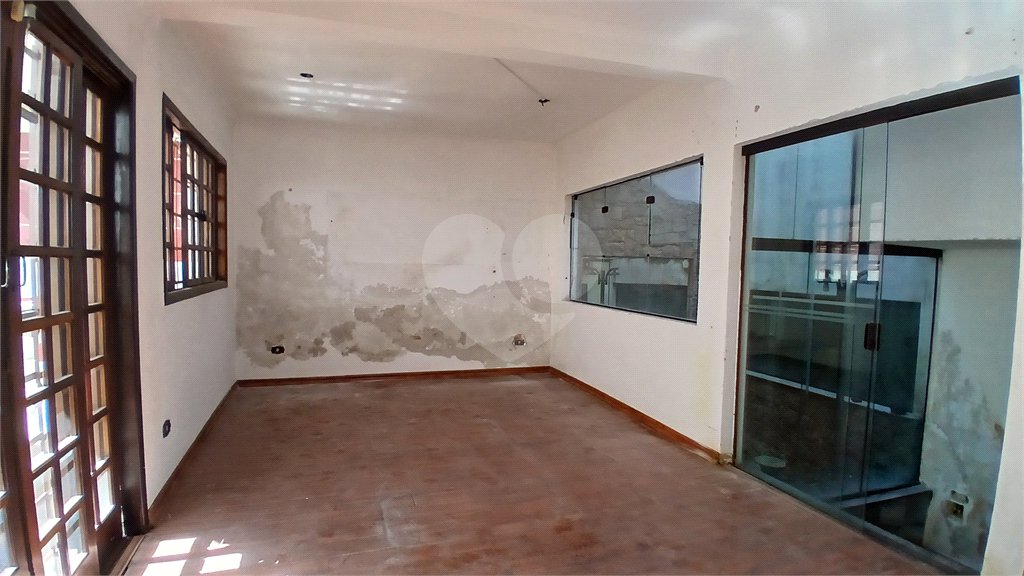 Sobrado à venda com 4 quartos, sendo 1 suíte, em Santana, São Paulo, SP