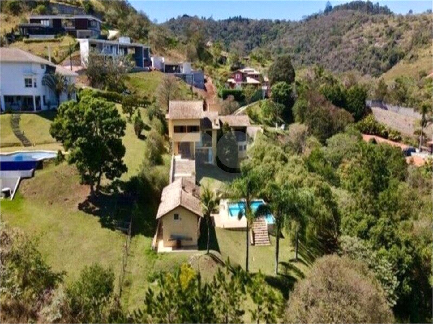 Casa para alugar com 4 suítes em Vila Santo Antônio, São Roque, SP