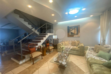 Casa à venda com 4 suítes no condomínio Okinawa, Paulínia - SP