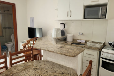 Apartamento à venda com 1 suíte em Taperapuan, Porto Seguro, BA