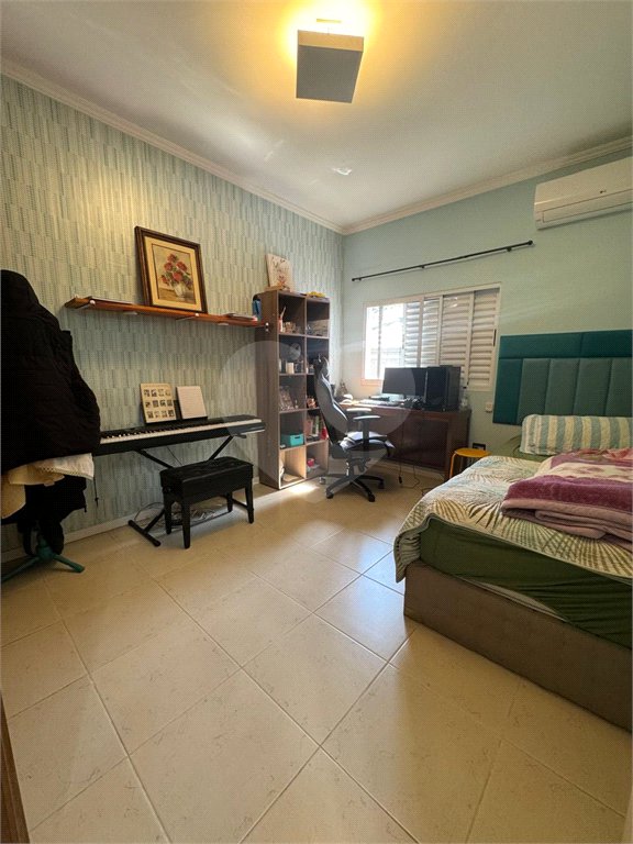 Casa à venda com 3 quartos, sendo 1 suíte, no condomínio Residencial Grape Village, Vinhedo - SP