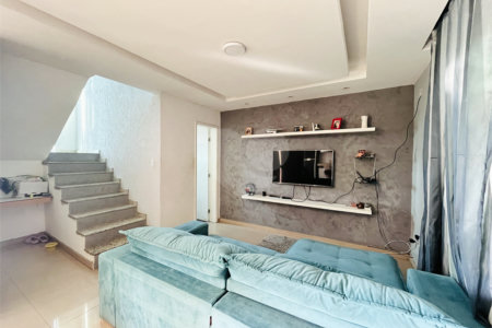 Casa à venda com 2 quartos, sendo 1 suíte, no condomínio Residencial Vivendas do Campo, Rio de Janeiro - RJ