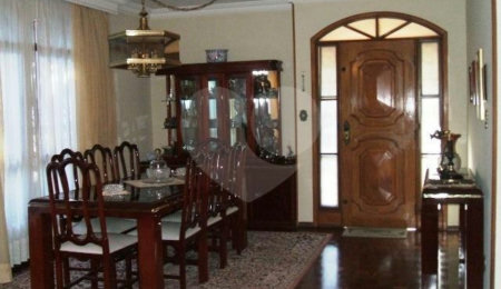 Sobrado à venda com 4 quartos, sendo 3 suítes,  em Vila Albertina, São Paulo, SP