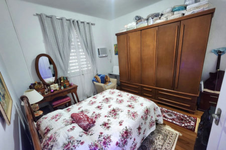 Casa próximo da praia com 3 dormitórios à venda, 128 m² por R$ 1.300.000 - Pompéia - Santos/SP