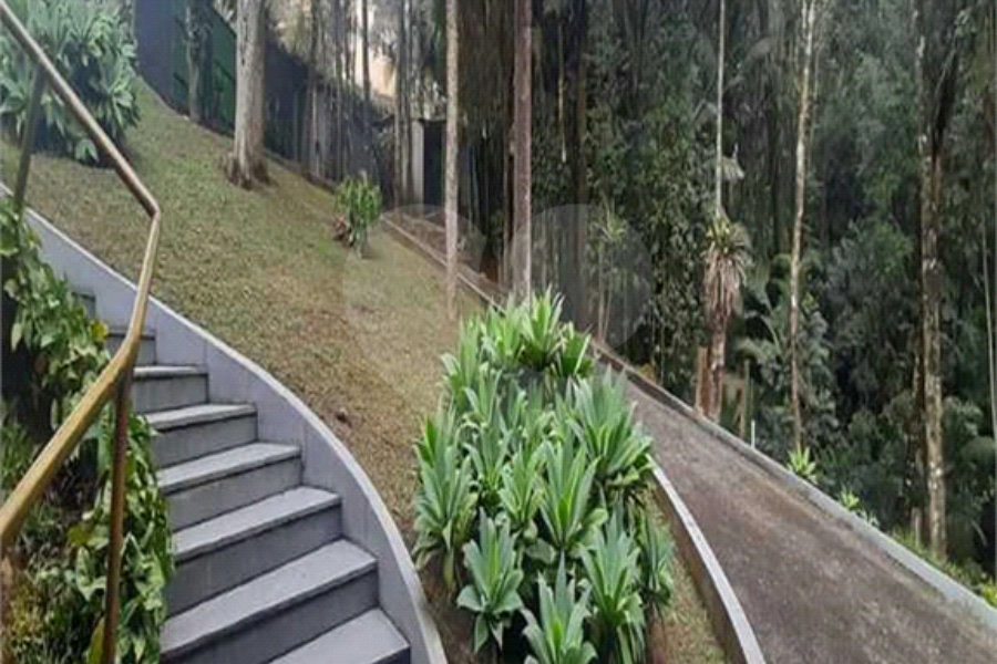Casa Térrea à venda com 3 quartos, sendo 1 suíte, em Roseira, Mairiporã, SP