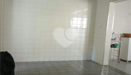 Casa à venda com 3 quartos, sendo 1 suíte,  em Vila Mariana, São Paulo, SP