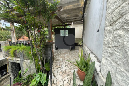 Sobrado à venda com 3 quartos, sendo 1 suíte, em Jardim São Paulo(zona Norte), São Paulo, SP