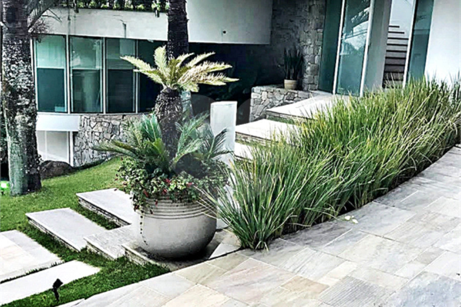 Casa à venda com 4 suítes no condomínio Residencial Jd. Ibiratiba, São Paulo - SP